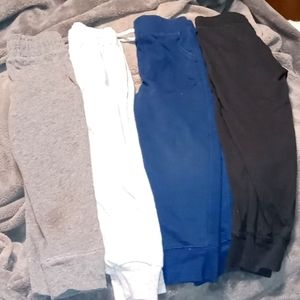 Bundle 4 pairs of 4t joggers